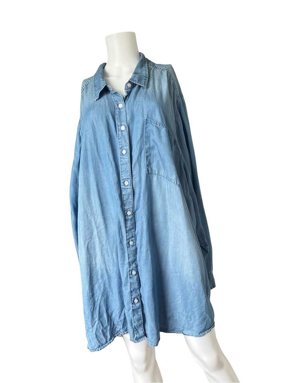 Torrid Chambray Shirt Long Sleeve Button Up Classic Womens Plus Size 6X